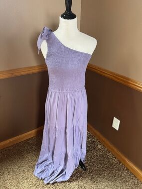 NEW Merokeety One-Shoulder Lavender Maxi Dress
